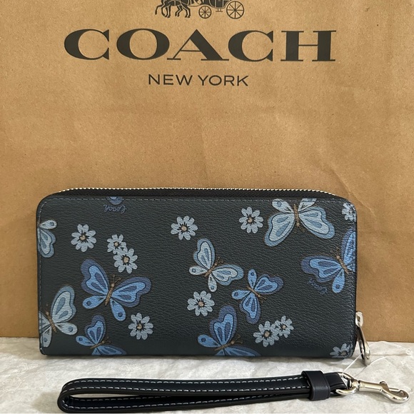Long Zip Around Wallet With Lovely Butterfly Print❤️❤️ - Picture 2 of 4